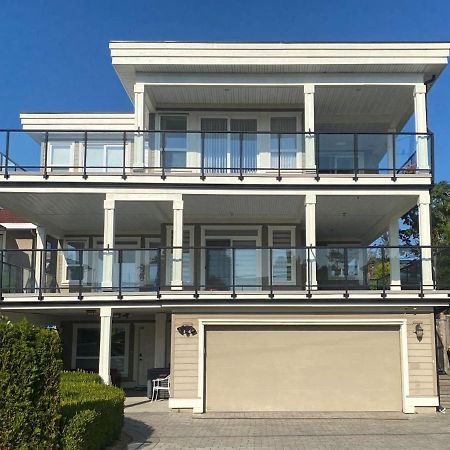 New Two-Bedroom Legal Suite With Parking White Rock Exterior foto